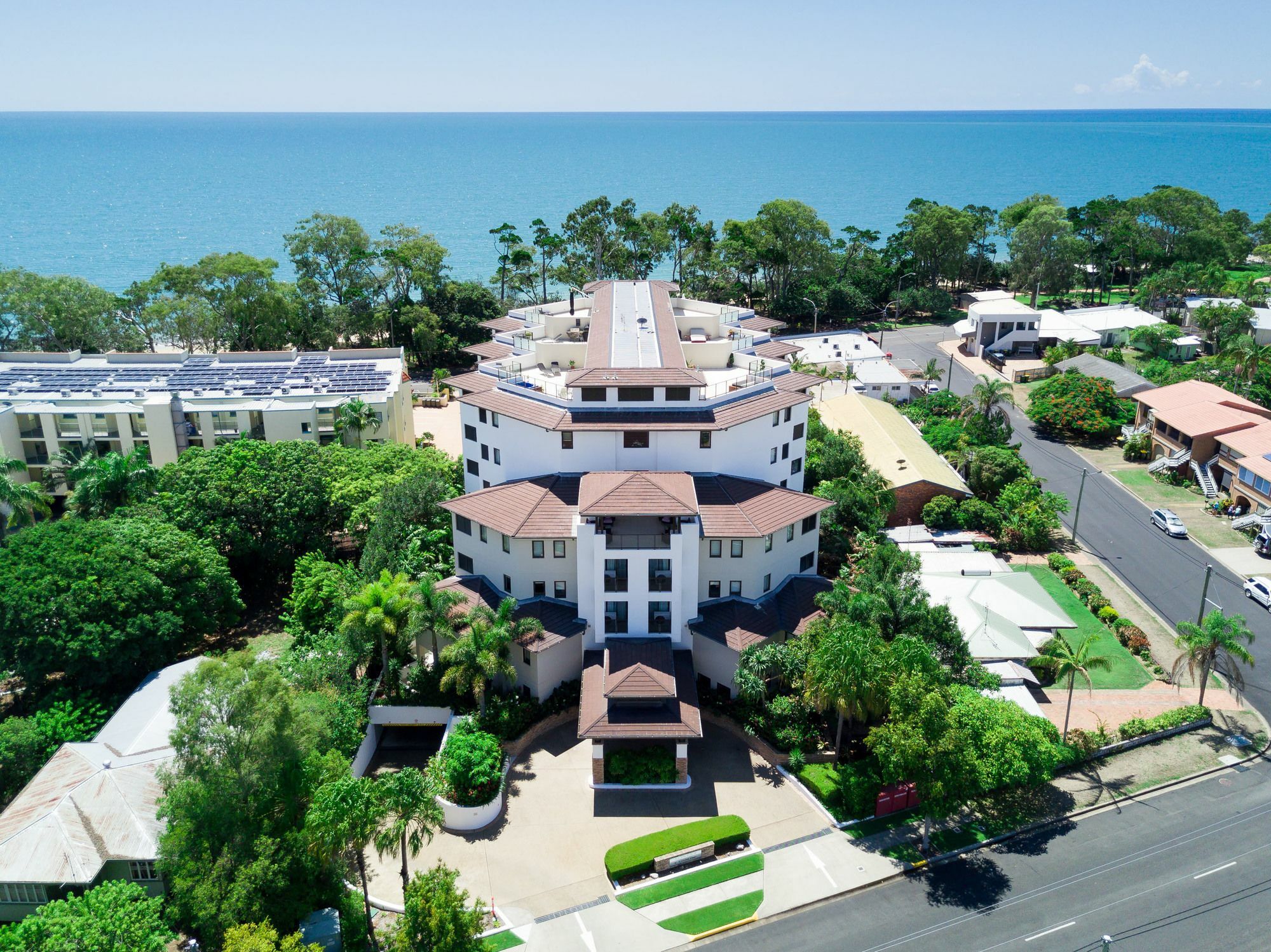 Grand Mercure Allegra Hervey Bay Aparthotel Exterior photo